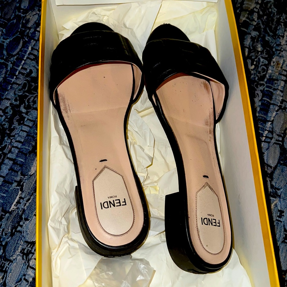 Black authentic fendi slides PRICE IS FIRM !